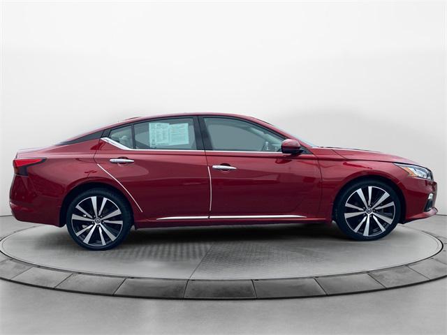 Photo of 2020 Scarlet Ember Tintcoat Nissan Altima