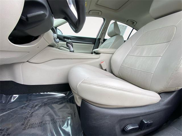 Photo of 2020 Scarlet Ember Tintcoat Nissan Altima