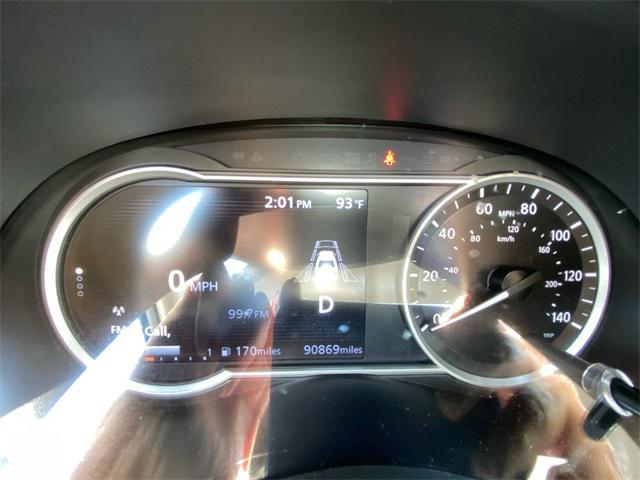 Photo of 2021 Aspen White TriCoat Pearl Nissan Versa