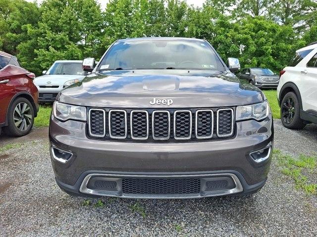 Photo of 2018 Granite Crystal Clearcoat Metallic Jeep Grand Cherokee