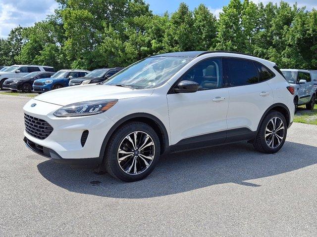 Photo of 2022 STAR WHITE METALLIC TRI-COA Ford Escape