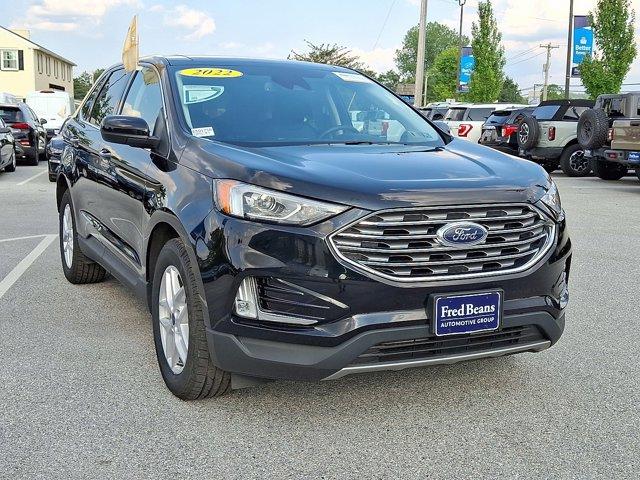 Photo of 2022 AGATE BLACK METALLIC Ford Edge