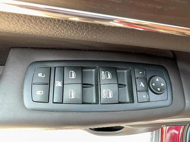 Photo of 2016 Velvet Red Pearlcoat Jeep Grand Cherokee
