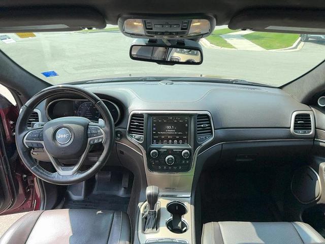 Photo of 2016 Velvet Red Pearlcoat Jeep Grand Cherokee