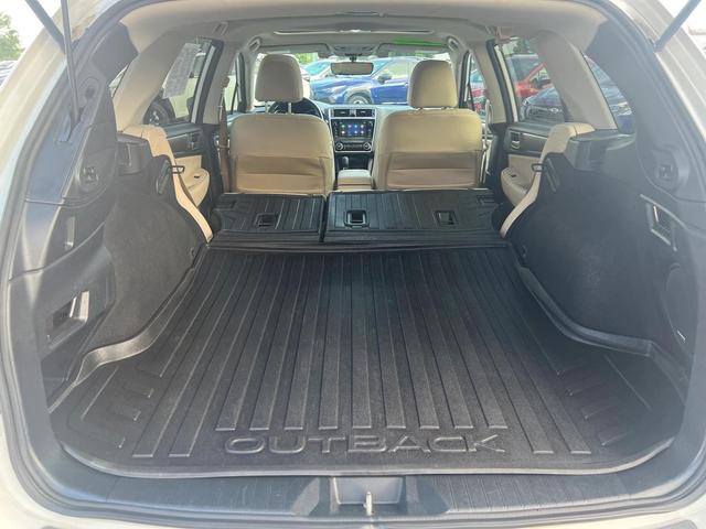 Photo of 2019 Crystal White Pearl Subaru Outback