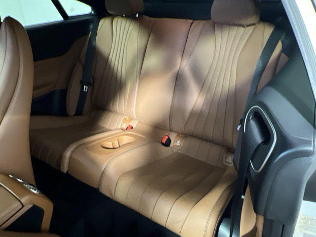 Photo of 2022 MANUFAKTUR Moonlight White Metallic Mercedes-Benz E-Class
