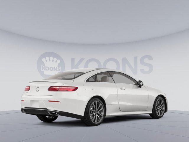 Photo of 2022 MANUFAKTUR Moonlight White Metallic Mercedes-Benz E-Class