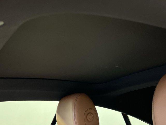 Photo of 2022 MANUFAKTUR Moonlight White Metallic Mercedes-Benz E-Class