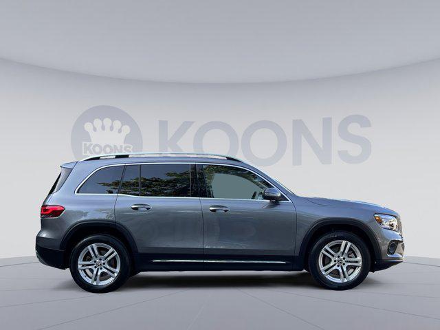 Photo of 2023 Mountain Grey Metallic Mercedes-Benz GLB 250