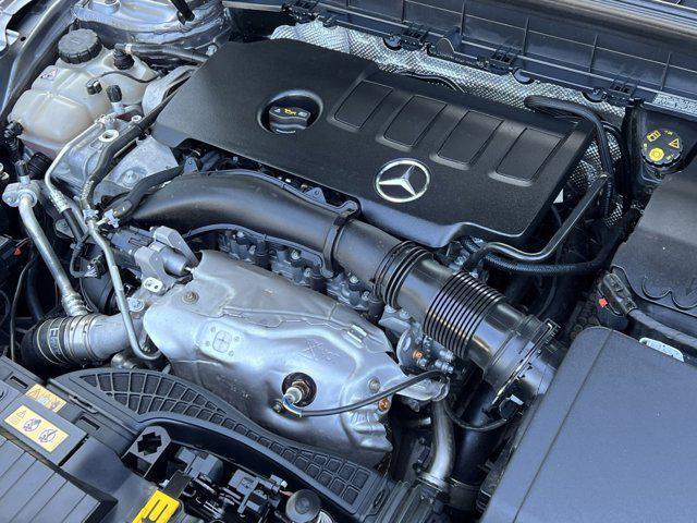 Photo of 2023 Mountain Grey Metallic Mercedes-Benz GLB 250