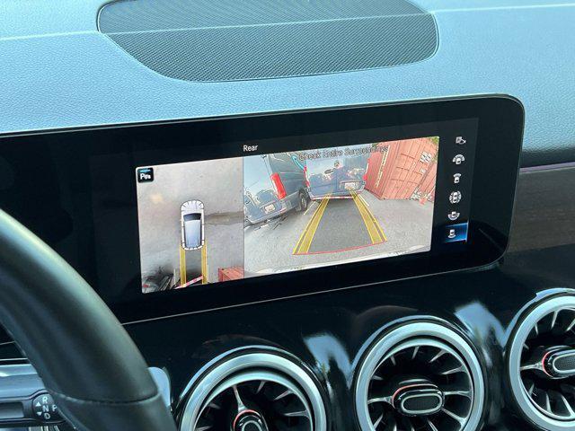 Photo of 2023 Mountain Grey Metallic Mercedes-Benz GLB 250