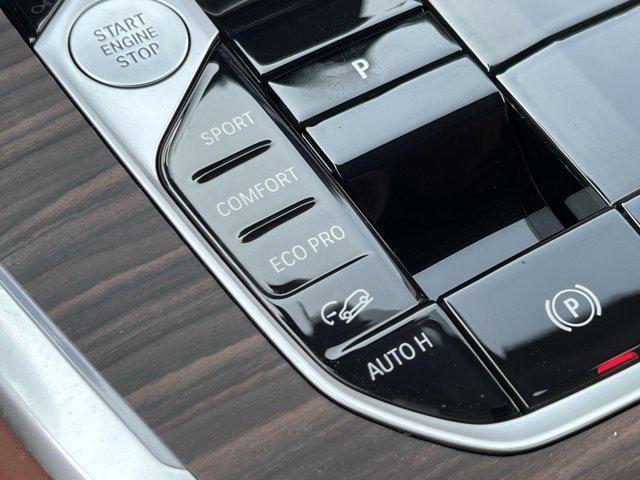 Photo of 2025 Blue Ridge Mountain Metallic BMW X7