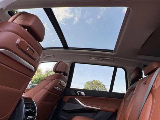 Photo of 2025 Blue Ridge Mountain Metallic BMW X7