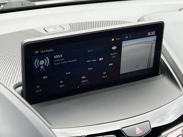 Photo of 2021 Platinum White Pearl Acura RDX