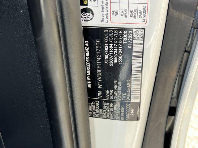 Photo of 2023 Arctic White Mercedes-Benz Metris
