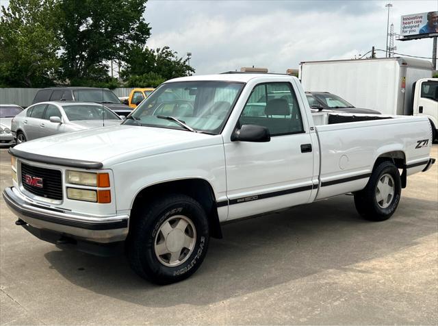 Photo of 1998 White GMC Sierra 1500