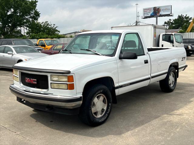 Photo of 1998 White GMC Sierra 1500