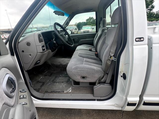 Photo of 1998 White GMC Sierra 1500