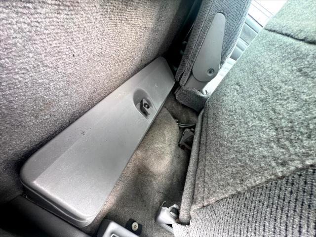 Photo of 1998 White GMC Sierra 1500