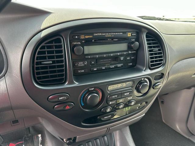 Photo of 2005 Silver Sky Metallic Toyota Sequoia