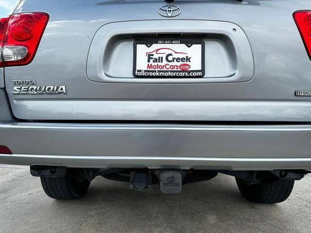 Photo of 2005 Silver Sky Metallic Toyota Sequoia