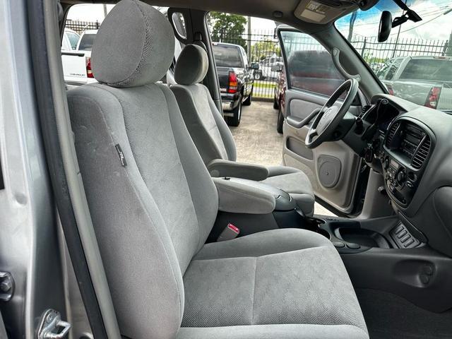 Photo of 2005 Silver Sky Metallic Toyota Sequoia