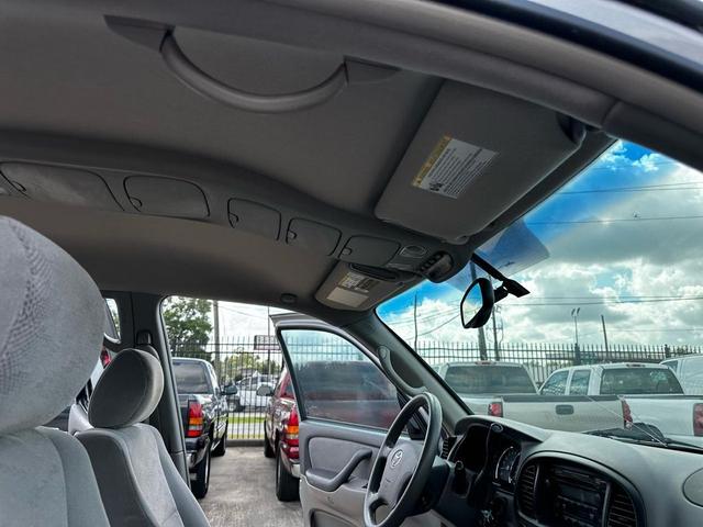 Photo of 2005 Silver Sky Metallic Toyota Sequoia