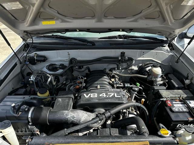 Photo of 2005 Silver Sky Metallic Toyota Sequoia