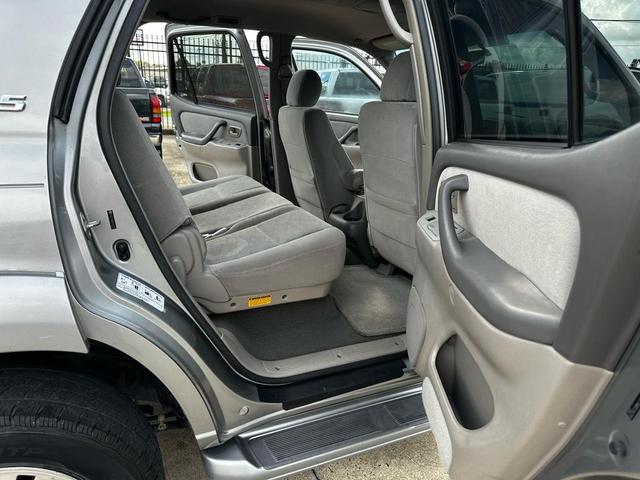 Photo of 2005 Silver Sky Metallic Toyota Sequoia