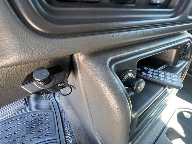Photo of 2004 Maroon GMC Sierra 1500