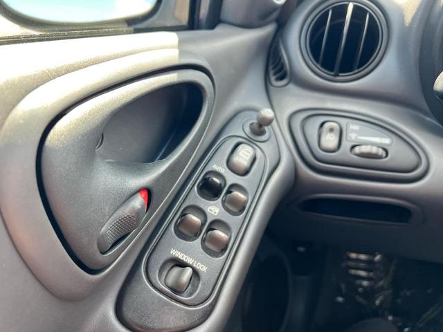 Photo of 2003 Silver Pontiac Grand Am