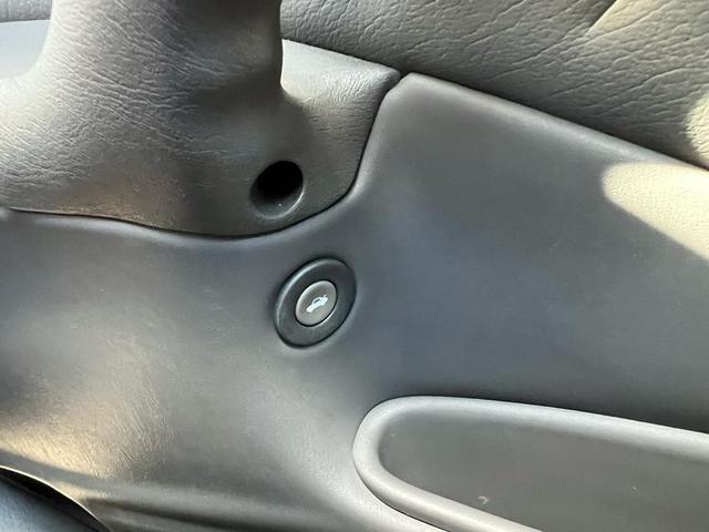 Photo of 2003 Silver Pontiac Grand Am