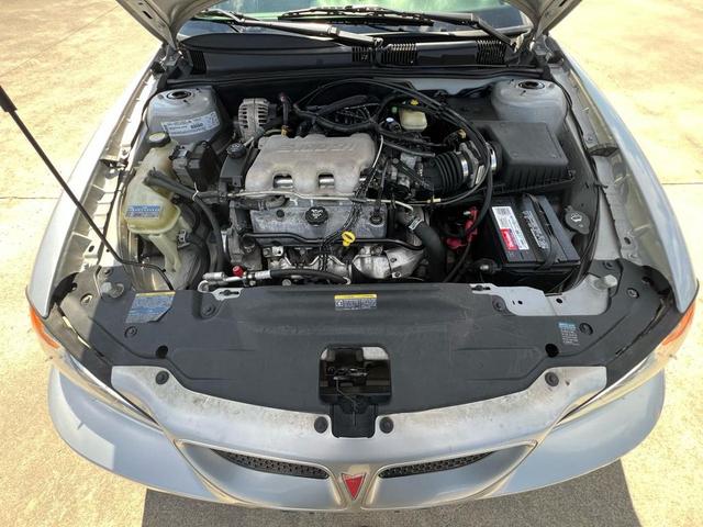 Photo of 2003 Silver Pontiac Grand Am