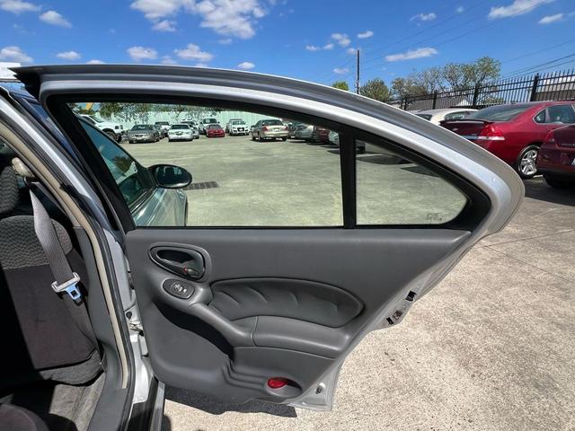 Photo of 2003 Silver Pontiac Grand Am