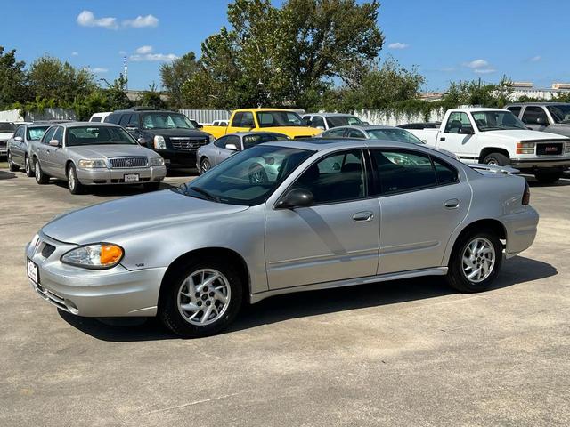 Photo of 2003 Silver Pontiac Grand Am