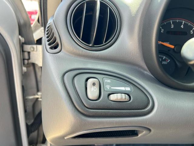 Photo of 2003 Silver Pontiac Grand Am