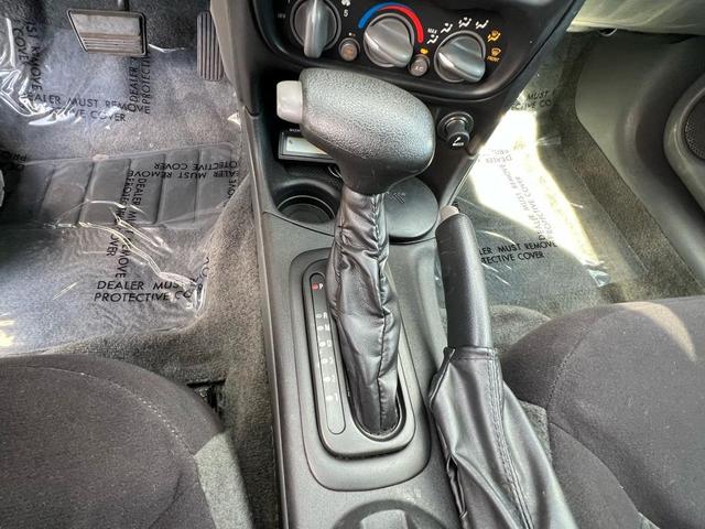 Photo of 2003 Silver Pontiac Grand Am
