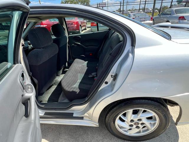 Photo of 2003 Silver Pontiac Grand Am