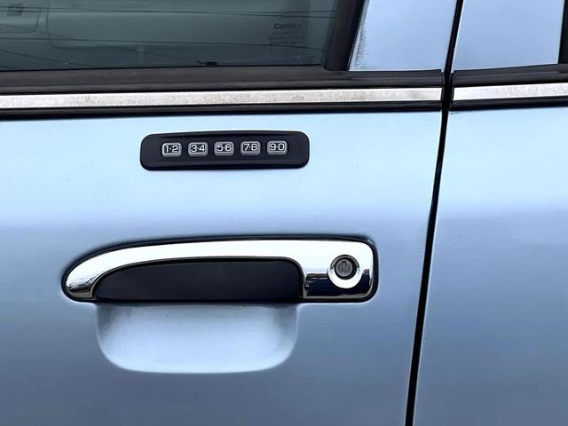 Photo of 2009 Blue Mercury Grand Marquis