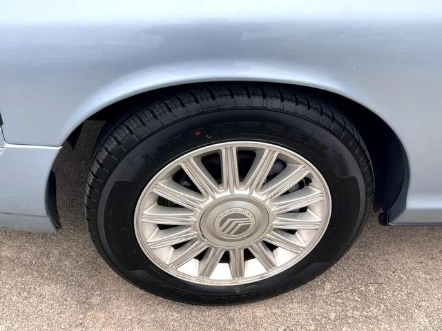 Photo of 2009 Blue Mercury Grand Marquis