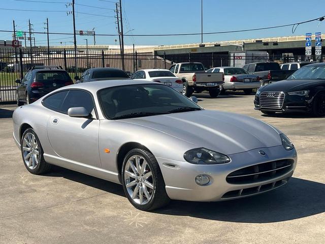 Photo of 2006 Silver Jaguar XK8