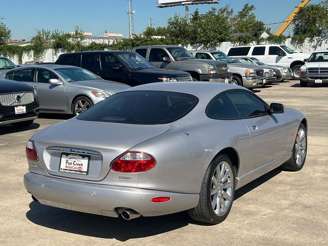 Photo of 2006 Silver Jaguar XK8