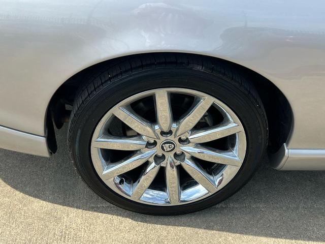 Photo of 2006 Silver Jaguar XK8
