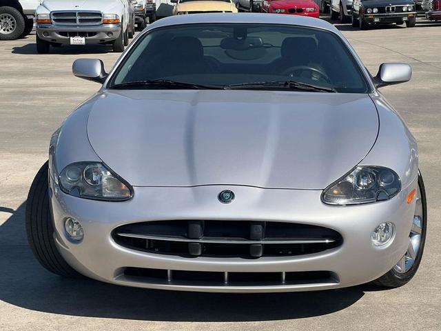 Photo of 2006 Silver Jaguar XK8