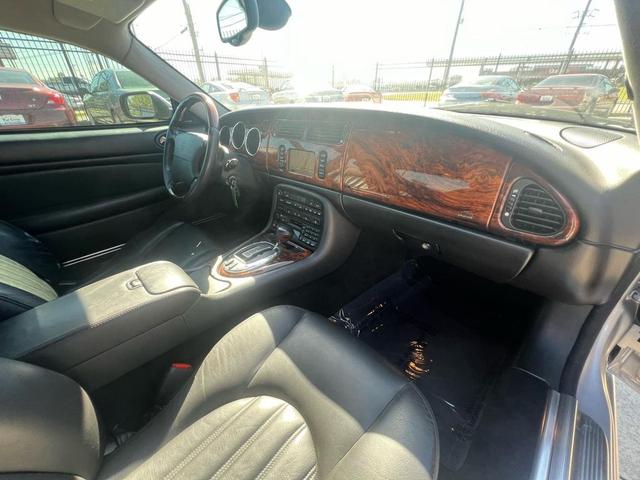 Photo of 2006 Silver Jaguar XK8