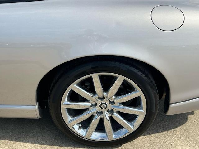 Photo of 2006 Silver Jaguar XK8