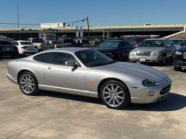 Photo of 2006 Silver Jaguar XK8