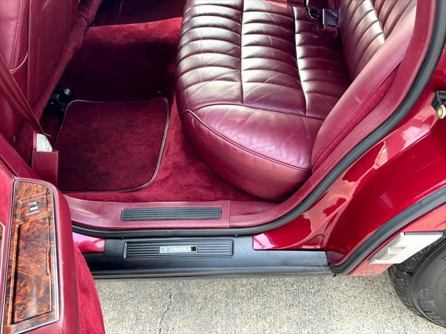 Photo of 1990 Burgundy Lincoln Town Car