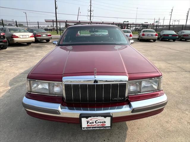 Photo of 1990 Burgundy Lincoln Town Car