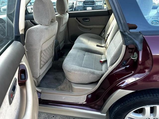 Photo of 2001 Winestone Pearl/Titanium Pearl Subaru Outback